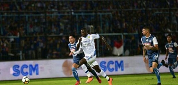 Diimbangi Arema, Persib Lompat ke Peringkat 9 Klasemen