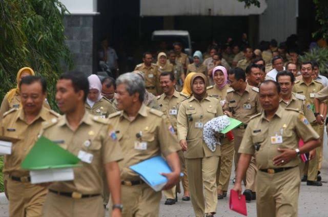 Hore, Gaji Ke-13 Mulai Dicairkan Hari Ini