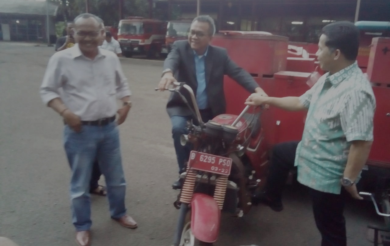 Anggarkan 100 Miliar Untuk Kendaraan, Dewan Minta Dinas Damkar di Audit