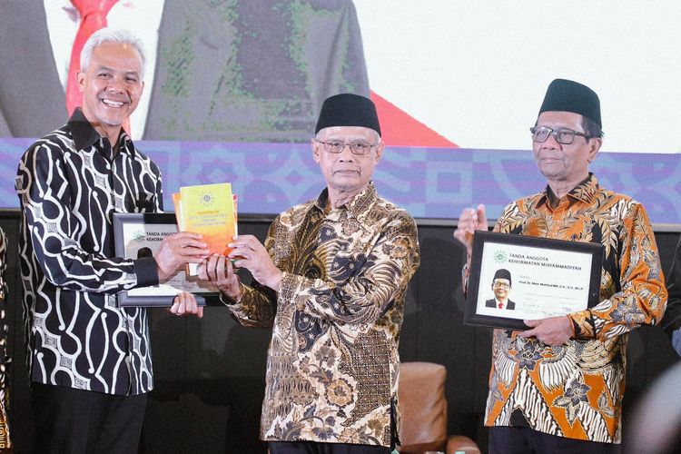 Setelah AMIN, Ganjar - Mahfud Jadi Anggota Kehormatan Muhammadiyah