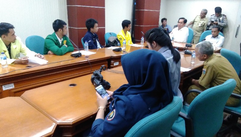 Didemo Mahasiswa Soal Pelepasan Saham di PT Delta, Tanggapan Politisi Hanura Mengagetkan