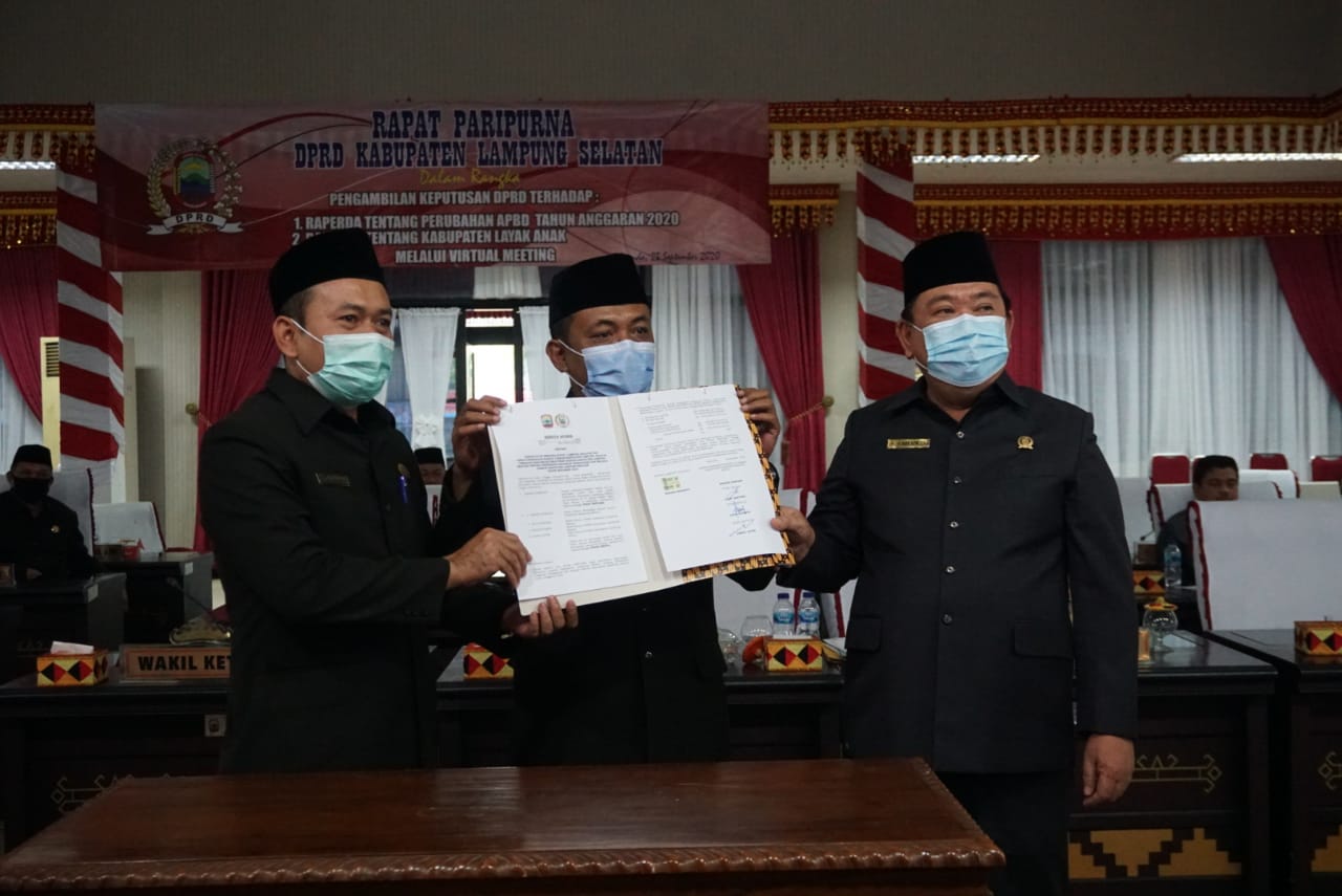 DPRD Kabupaten Lampung Selatan Sahkan Raperda Perubahan APBD 2020