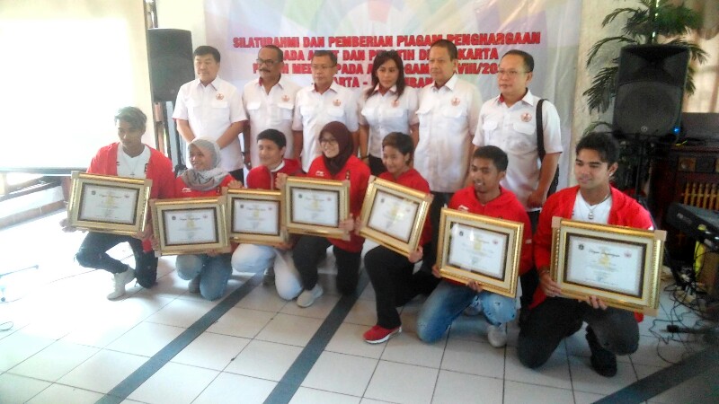 KONI DKI Berikan Piagam Kepada Pelatih, Wasit dan Atlet Peraih Medali Asian Games 2018