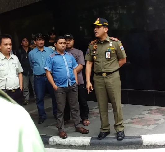 Dilarang Parkir, Kasatpol PP : Peraturan Sekwan DPRD DKI Membingungkan
