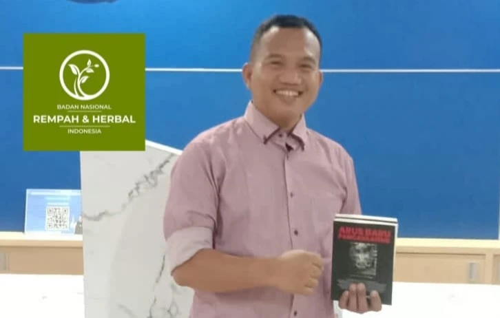 Membaca Sejarah, Menyusun Antitesa