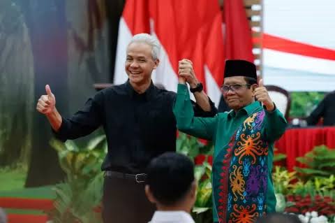 Mahfud MD Harusnya Ikut Petisi 100