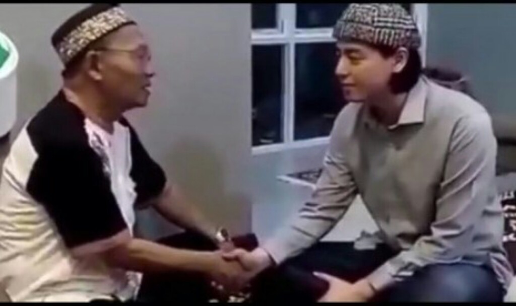 Roger Danuarta Masuk Islam