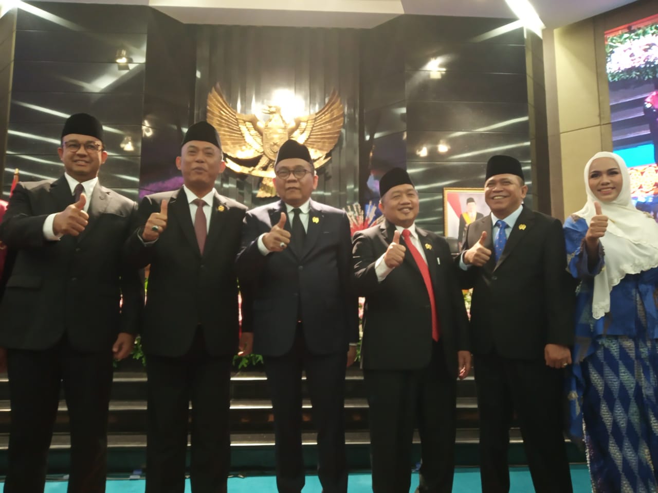 Jalani Sumpah Jabatan, 5 Pimpinan DPRD DKI Resmi Dilantik