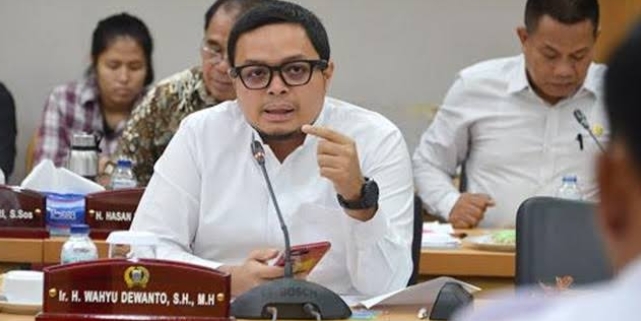 Tanggapi UMP, Dewan Gerindra Sarankan Tempuh Perundingan Tripartit
