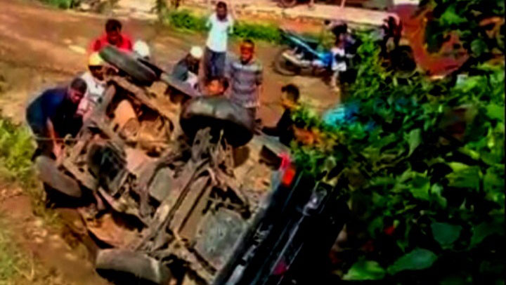 Kendara'an Kelompok Gapoktan Jenis L300 Terbalik Menewaskan Satu Orang
