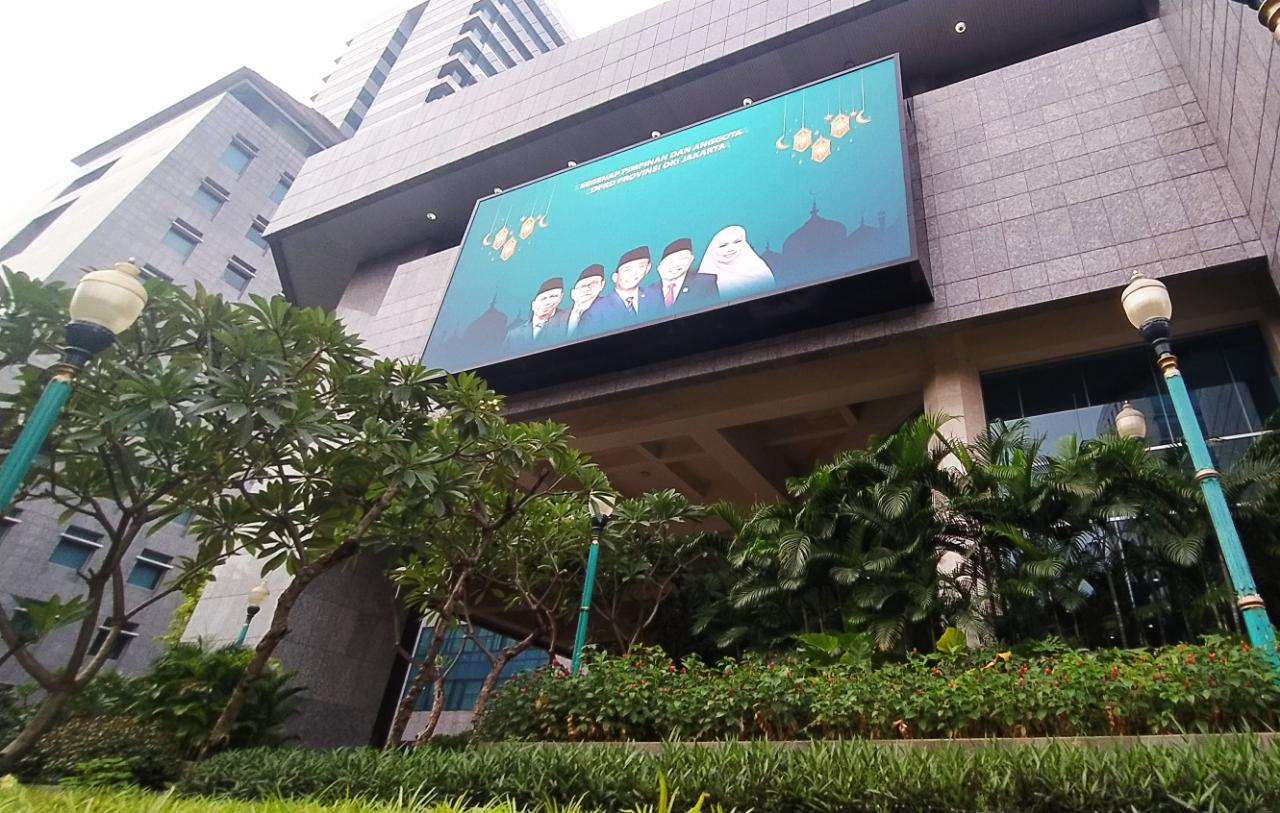 Tiga PNS Dikeroyok Dewan, Rapat Ditunda