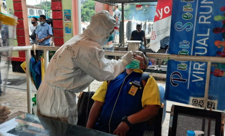 Penumpang Kapal Tujuan Kepulauan Seribu Dilakukan Rapid Test Antigen