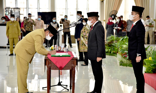 Gubernur Sumut Edy Rahmayadi Lantik 13 Pejabat Eselon II   