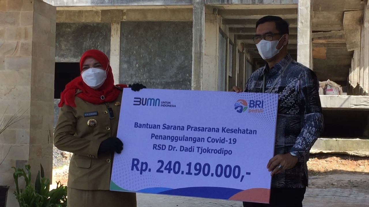 Hj. Eva Dwiana Hadiri Penyaluran Bantuan Alkes