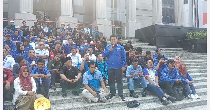 20 September, Ribuan Massa AASB Geruduk Kemenaker dan MK