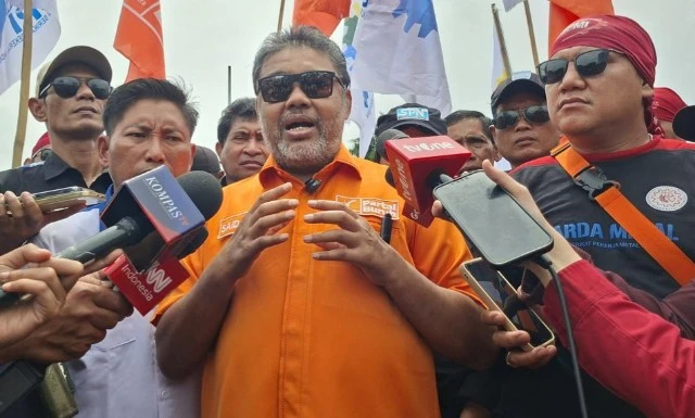 KSPI Meradang: Ribuan Pekerja Otomotif Terancam PHK, Tapi BUMN Beli 105.000 Unit Pikap dari India