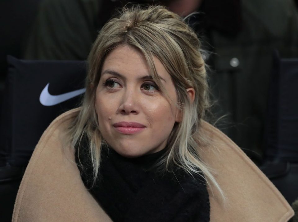 Konflik Dengan Inter Milan, Istri Mauro Icardi Malah Pamer Foto