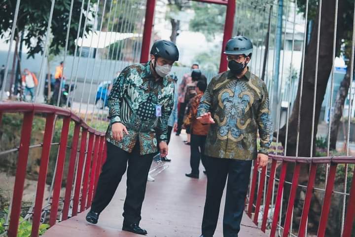 Jalankan Perda Covid-19, Anies-Ariza Jadi Teladan Vaksinasi