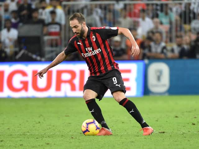 Ini Alasan Chelsea Nekat Datangkan Higuan Yang Sedang Menurun