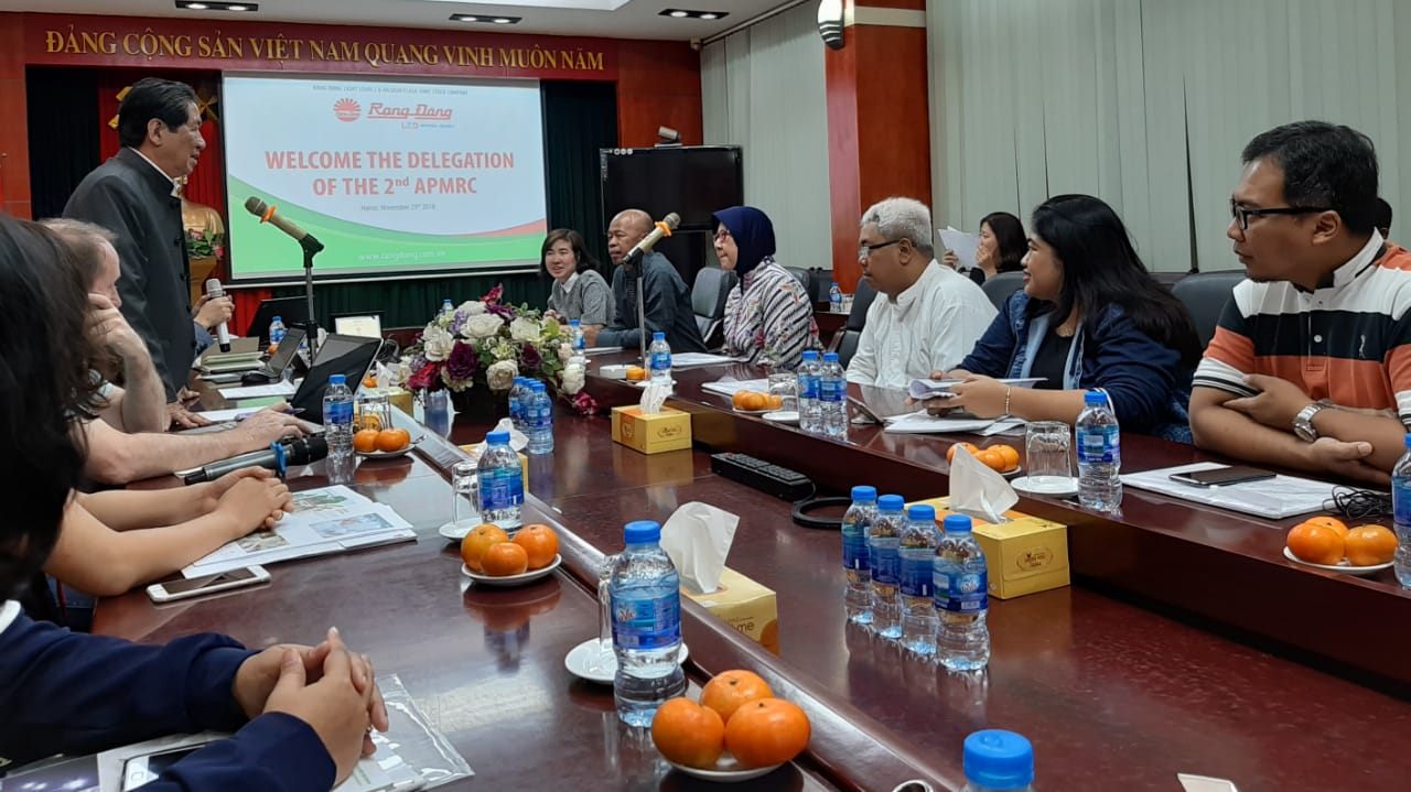 Kampus PPM Sukses Selenggarakan Konferensi Riset di Vietnam