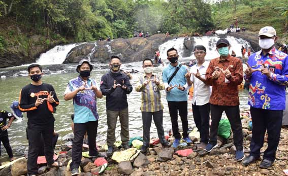 Sekdakab Way Kanan Saipul  Resmikan Curup Jepun