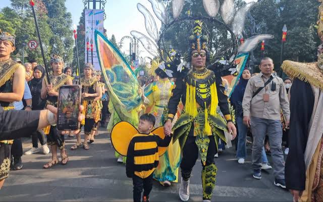 Ridwan Kamil Gubernur "Butut'