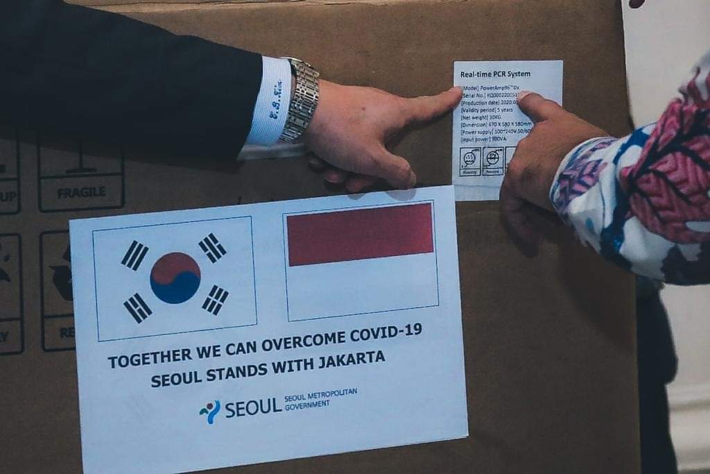 Anies Sedih, Batik Betawi Belum Dipakai Walikota Seoul