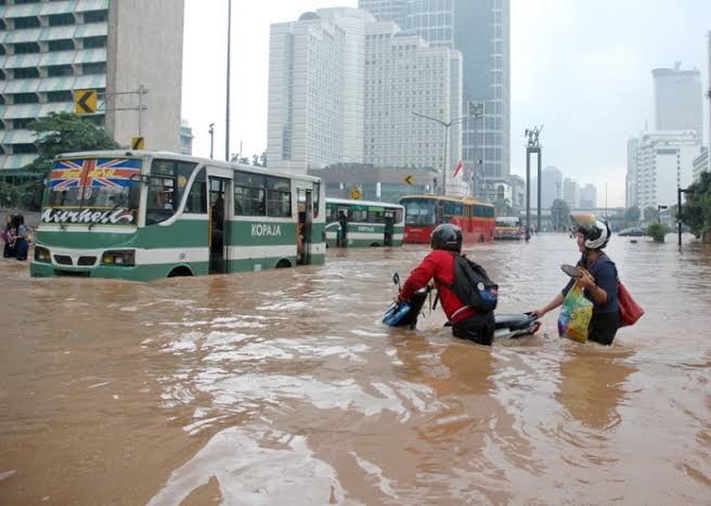 Soal Banjir, Golkar : Kalo Anak Buah Ngga Becus Kerja, Anies Kena Getahnya