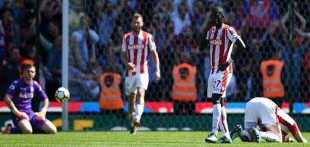Stoke City Turun Kasta, Terlempar dari Liga Primer