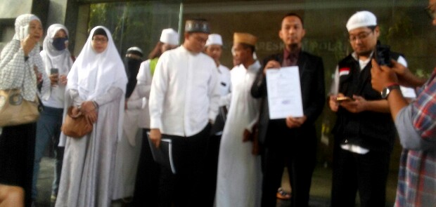 Sebarkan Hoaks dan Nistakan Agama, Denny Siregar Dilaporkan ke Bareskrim