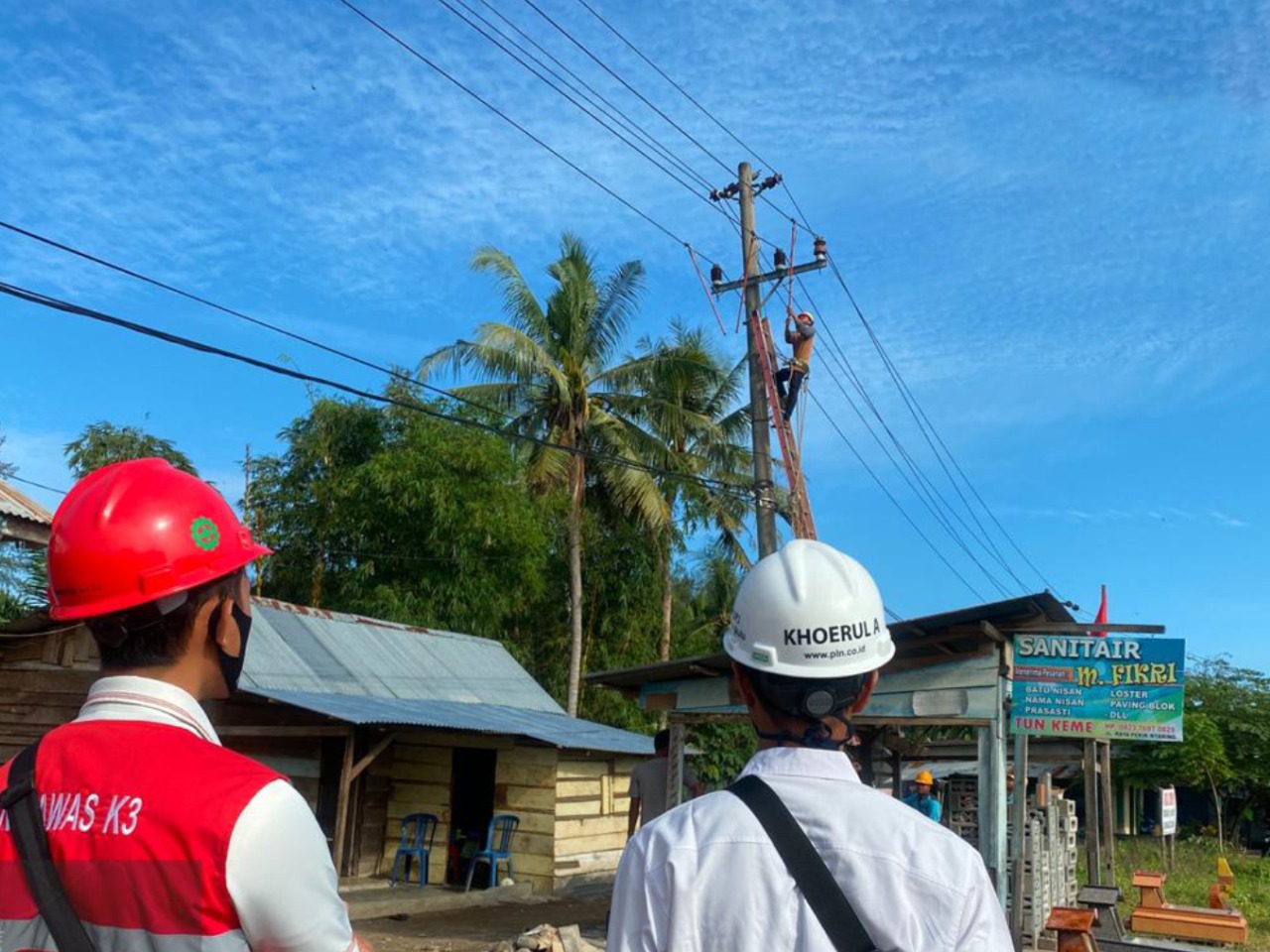 Pulihkan Dampak Gempa, PLN Bengkulu Langsung Perbaiki Kerusakan