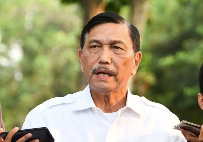 Luhut: Presiden Bakal Beri Diskon Tarif Kereta Cepat
