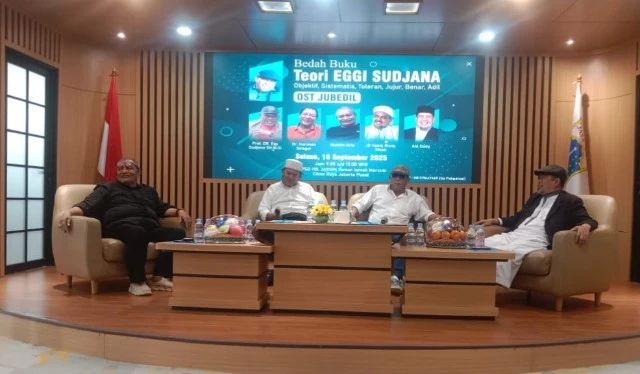 Habib Rizieq Sebut Buku Teori OST JUBEDIL Eggi Sudjana untuk Wujudkan Indonesia yang Bertakwa