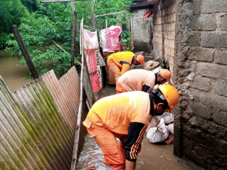 30 PPSU Atasi Tanggul Jebol di Makasar