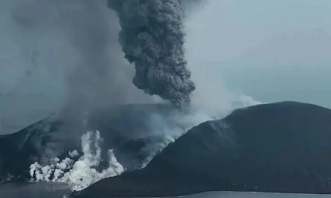 Selasa Pagi Hingga Siang Gunung Anak Krakatau Erupsi 4 Kali