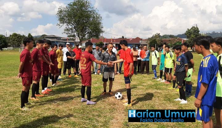 Event Turnamen Sepak Bola Di Kecamatan Belalu Dibuka Langsung Oleh Mat Suhyar S.Ip.