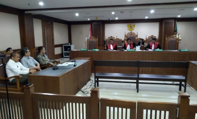 Jokowi Telah Pulang ke Solo, Para Penggugat Tetap Memperkarakan Kebohongannya di PN Jakpus