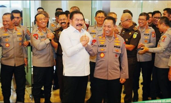 Temui Jaksa Agung, Kapolri Sebut Hubungan Polri dan Kejaksaan Tak Ada Masalah