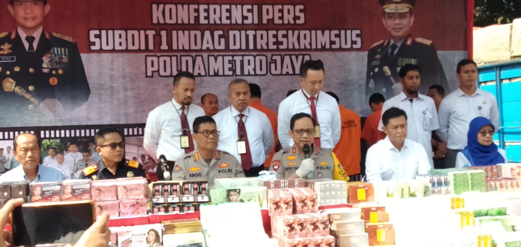 Barang Palsu asal Cina diamankan Direskrimsus Polda Metro