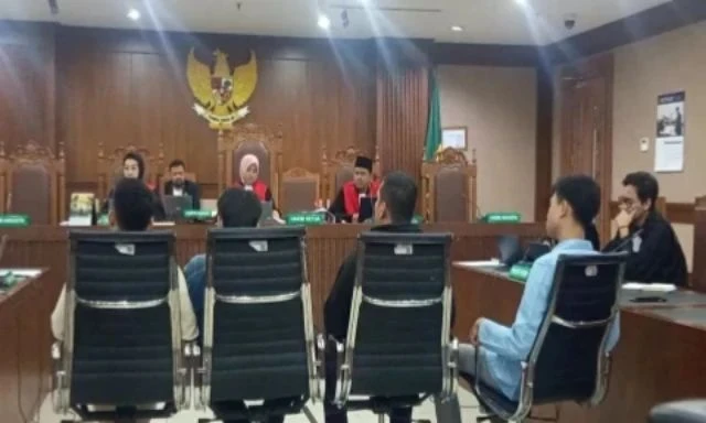 4 Terdakwa Kasus Penghasutan Saat Kerusuhan Agustus 2025 Dituntut 2 Tahun Penjara