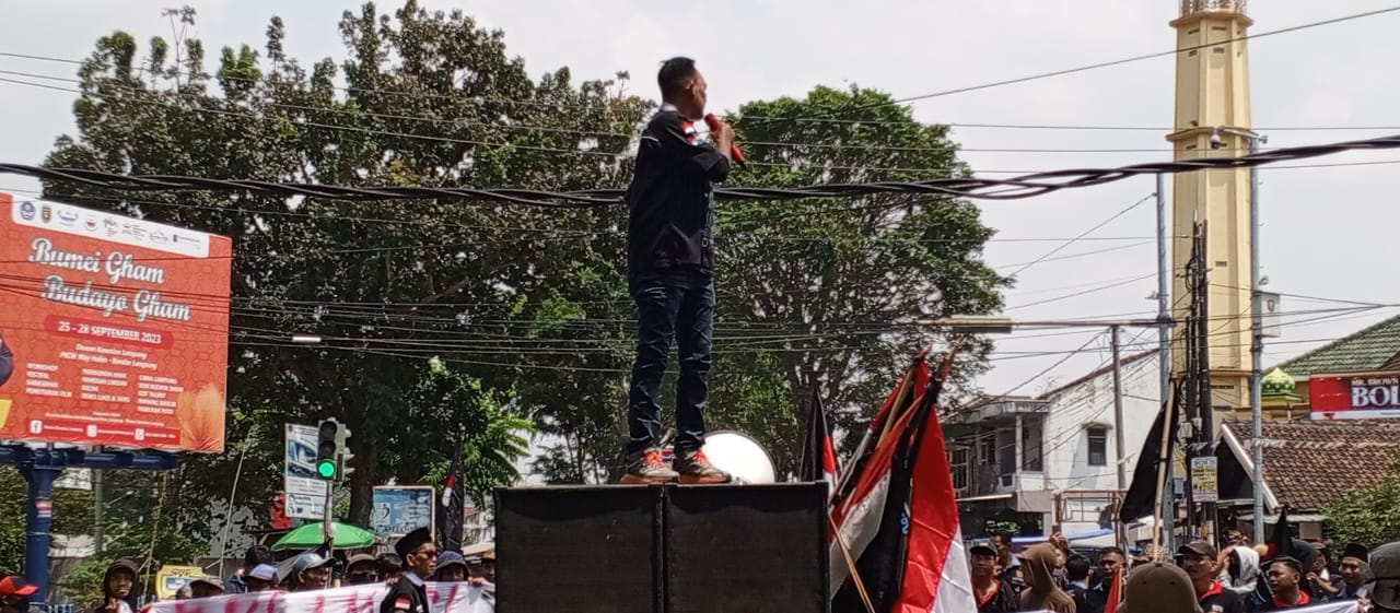 Puluhan Anggota ORMAS BPDI Menuntut dihentikannya Reklamasi Pantai di Karang Jaya Panjang