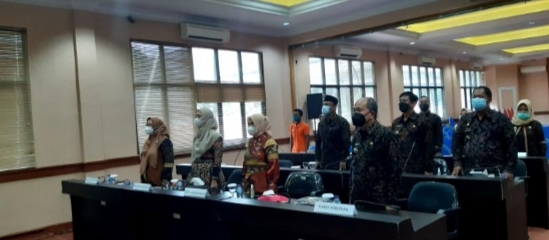 Ketua dan Wakil Ketua Dekranasda Lampung Selatan Ikuti Webinar HUT Ke-41 Dekranasda Secara Virtual