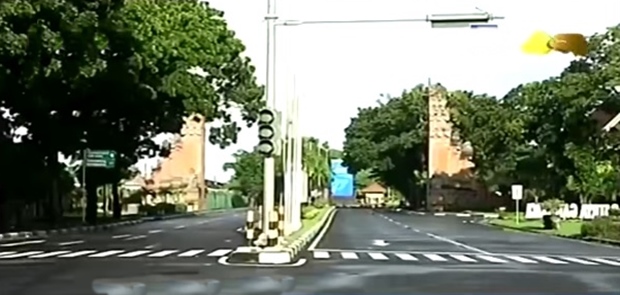 Hari Raya Nyepi, 2 Warga Sumbawa Nekad Naik Sepeda Motor