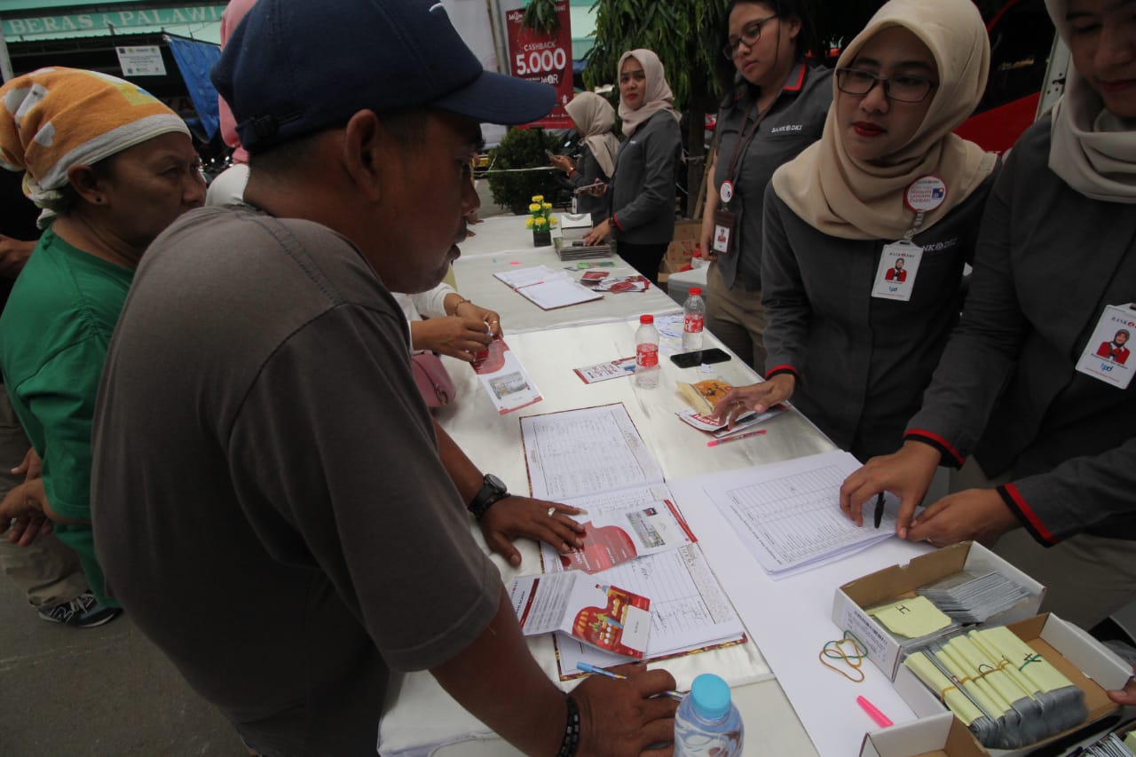 Tak Tuntas Bongkar Papan Reklame, PT Kharisma Terancam Kena Sanksi