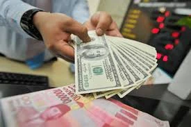 Rupiah Melemah Lagi, Kembali ke Atas Rp16.400/Dolar AS