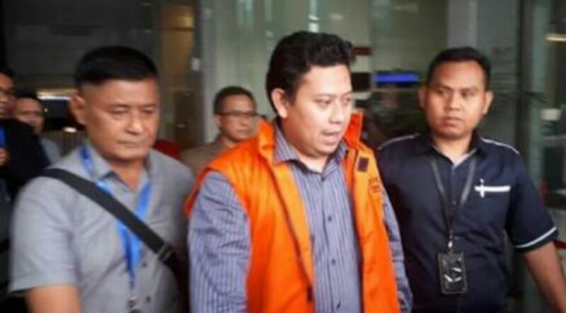 Bupati Cianjur Ditahan KPK