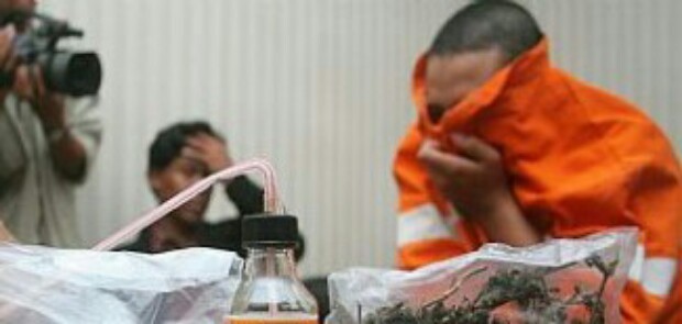 Ngisap Kokain di Toilet Restoran, Cucu Konglomerat Ditangkap