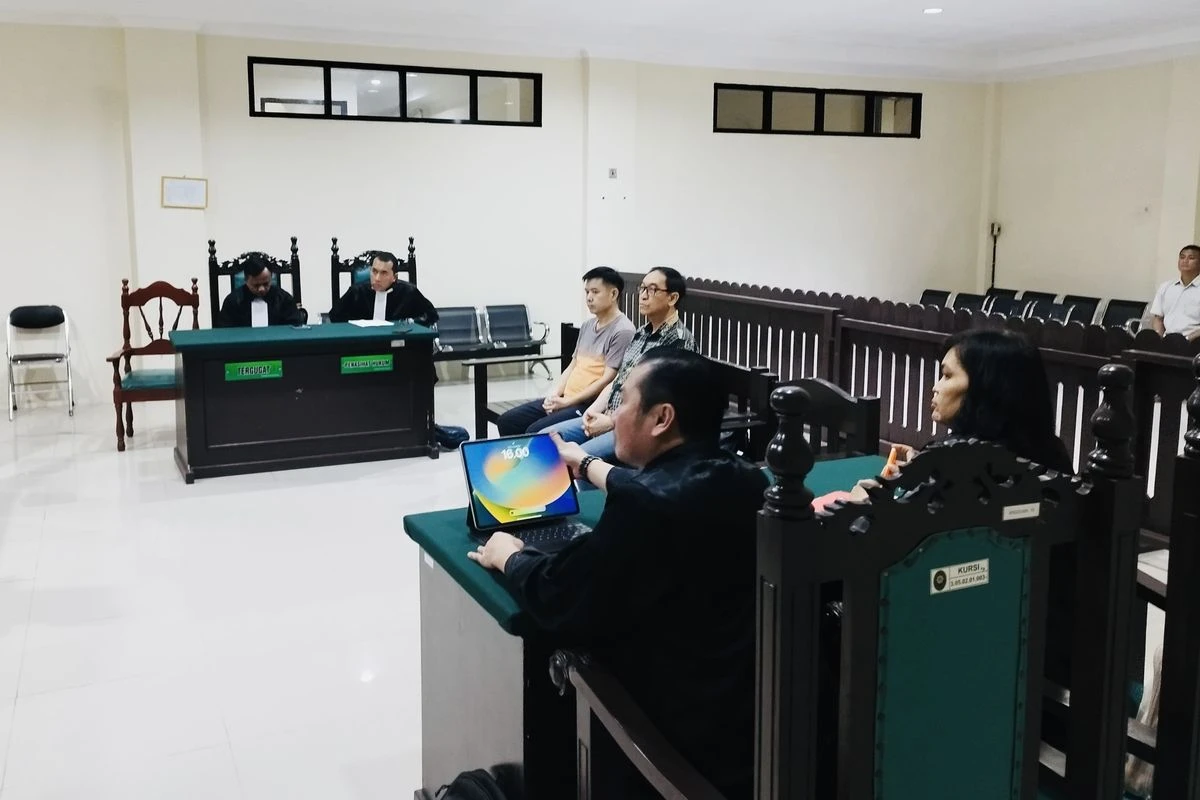 Gila! PT Pontianak Bebaskan WN China Pelaku Penambangan Ilegal yang Rugikan Negara Rp 1 Triliun!