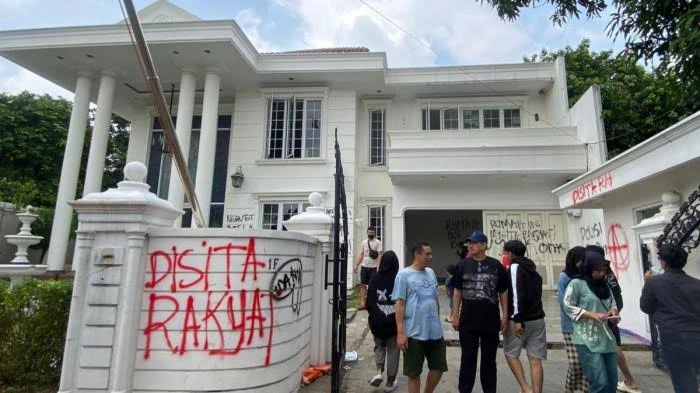 10 Orang Jadi Tersangka Penjarahan Rumah Uya Kuya, Ada Yang Masih di Bawah Umur