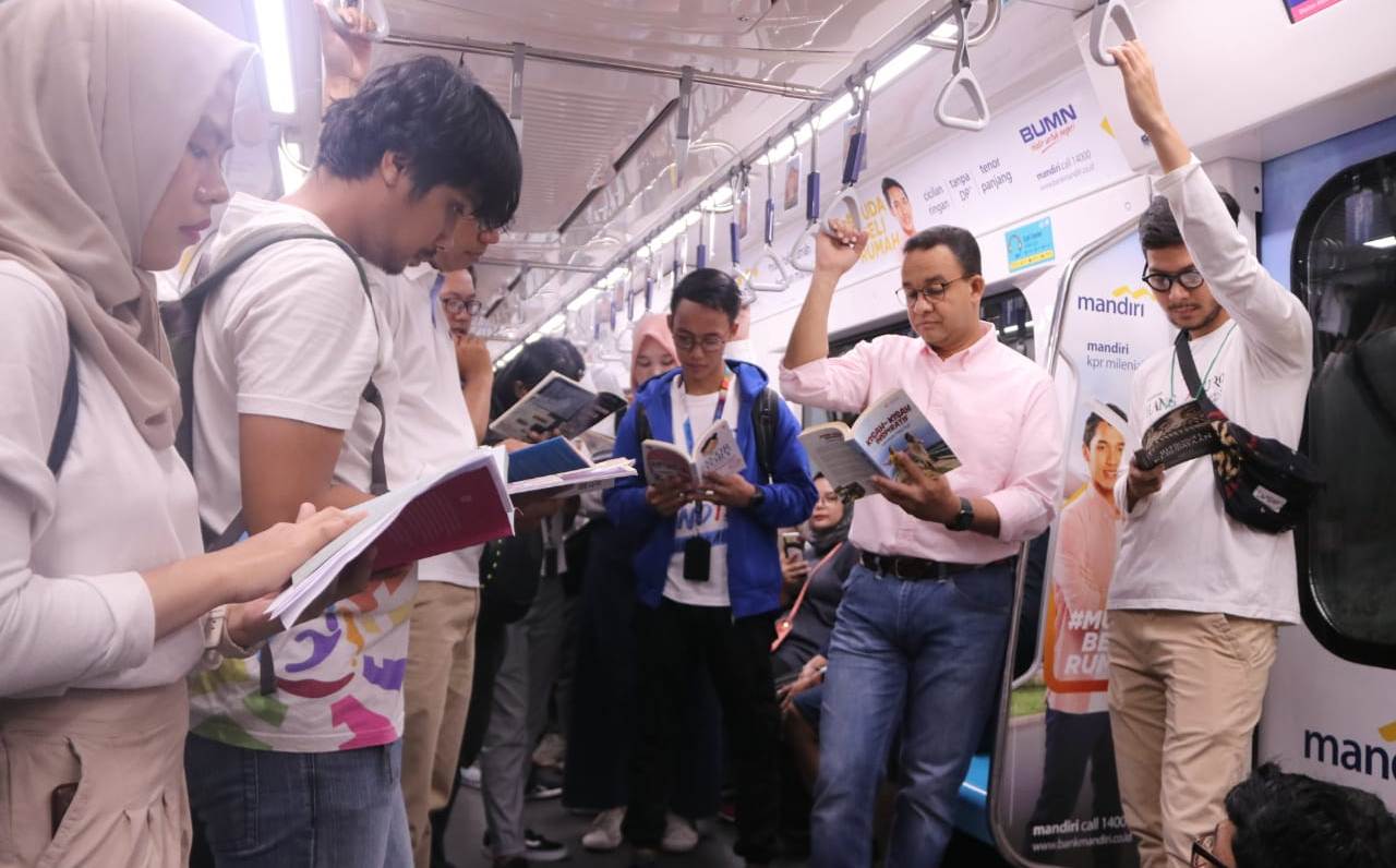 Luncurkan #ruangbacajakarta, Anies Ingin Tingkatkan Literasi Dan Budaya Membaca Masyarakat